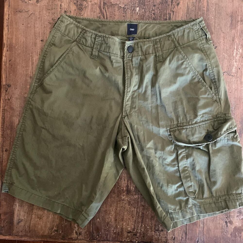 Gap Military green zip fly cargo 32